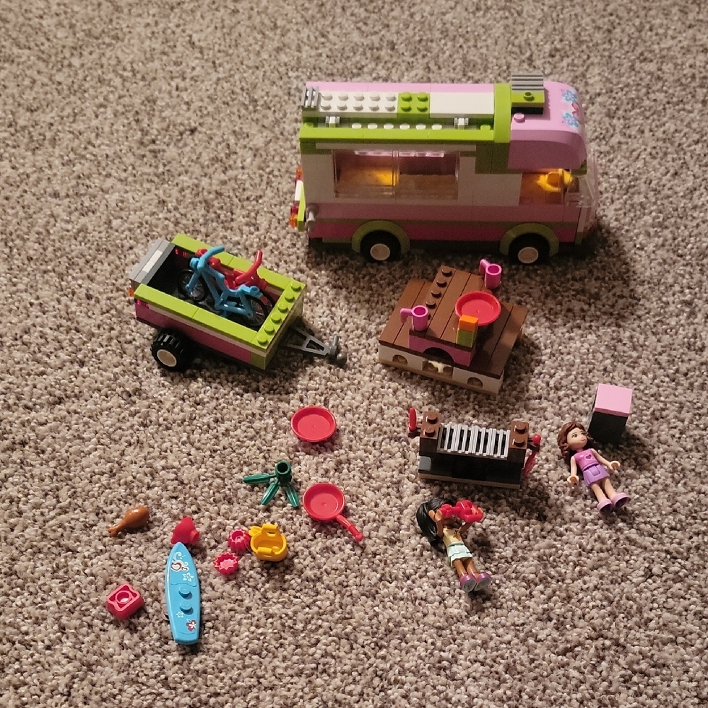 Lego Friends Adventure Camper